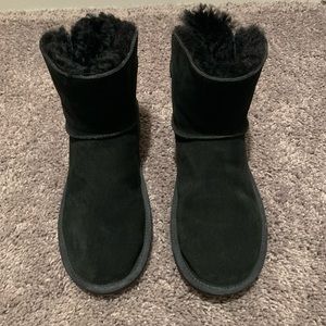 Black UGG boot Sz 8
